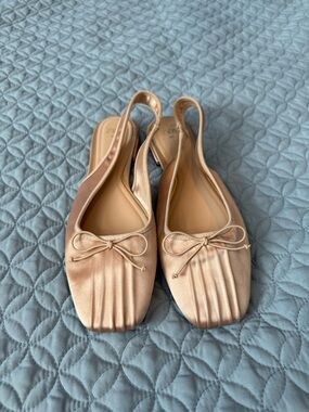Zara Women's Cream Flats with Bow Detail